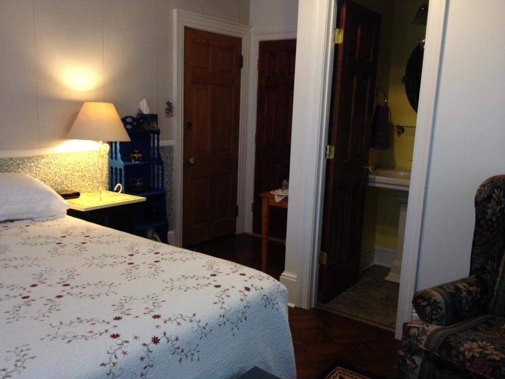 Red Lion Bed & Breakfast 외부 사진