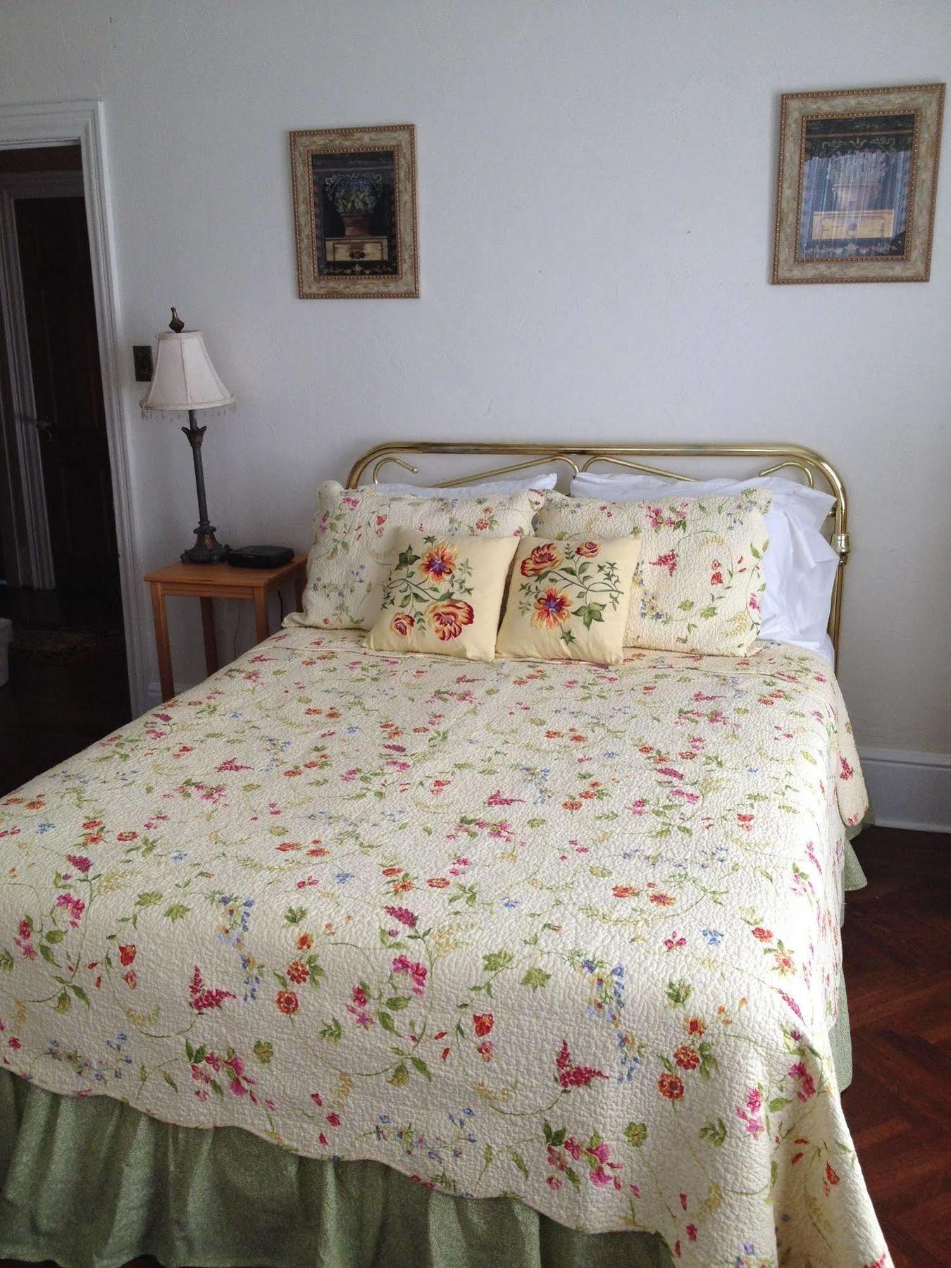Red Lion Bed & Breakfast 외부 사진